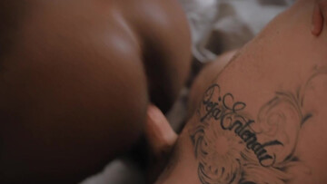 Threesome with interracial fucking and deep penetration