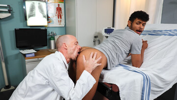 Male doctor ass fucks ill patient to make him feel better and comes on his face