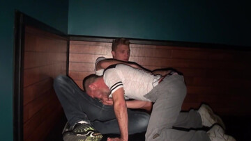 Nighttime oral with an amateur hottie who deepthroats