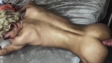 Blonde boy screams for more whilst getting railed with a big dick