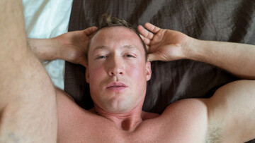 Deep impact for this thirsty DILF before he feels sperm on face