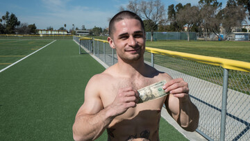 Sexy bloke gives naughty head and fucks in the ass for the right sum