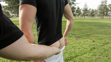 Naked lover gets his dose of pleasure on the backseat