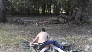 Outdoor zapping session from a twink in skinny jeans