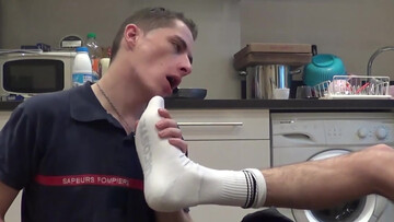Appealing boys use the couch to fulfill their lust for blowjob together
