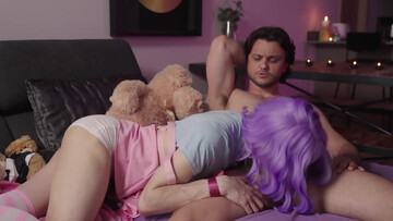 Selfie-obsessed Asian crossdresser gets that ass fucked