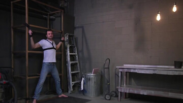 Straight dude enjoys a sucking and milking session