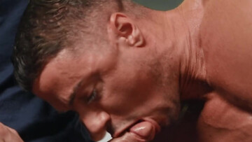 Beefcakes enjoying a threesome with spit-roasting anal