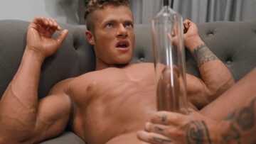 Smashing blokes fuck in naughty couch scenes and release the sperm on one another