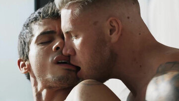 Muscular lovers kiss and make out in addictive anal perversions