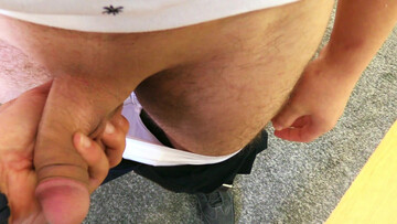 Insane oral from a geeky guy in glasses, he sucks HARD dick