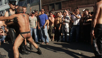 Folsom Street showcase with a helpless bound hunk