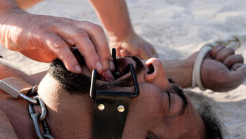 Erotic maledom in sunny scenes for a curvy male slave with high endurance