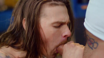 Twink plays erotic with the hairy mechanic in serious gay kinks