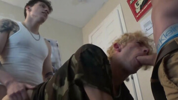 Slutty guy gets messy during a gangbang session