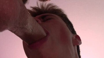 Twink loves piston strokes and enjoys DAP up close