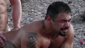 Draven Navarro enjoys piston-perfect outdoor fucking